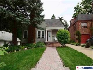 4512 Woolworth Ave, Omaha, NE 68106-2052