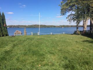 65 Lakeview Ave, Orono MN  55331-9539 exterior