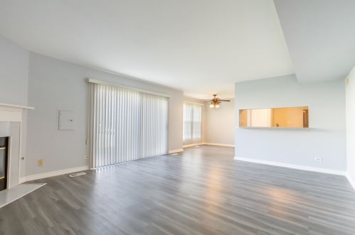 1109 Rockport Dr, Carol Stream IL  60188-2984 exterior