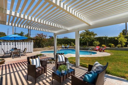 6298 Woodsboro Ave, Anaheim CA  92807-2347 exterior