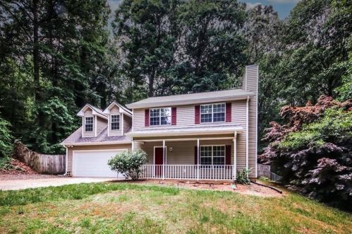 5062 Cliff Top Dr, Loganville, GA 30052-3434