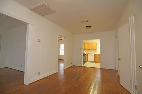 219 Anderson St, Angleton TX  77515-5839 exterior