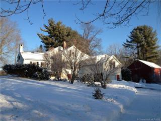 46 Great Pond Rd, Simsbury, CT 06070-1904