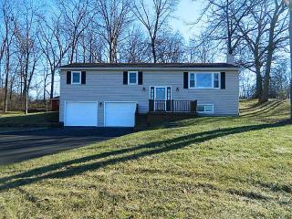 2028 Ridge Rd, Springfield, OH 45502-9379
