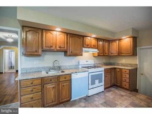 428 Chester Ave, Gloucester, NJ 08031-1452