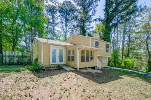 3426 Centerville Ln, Lithonia, GA 30039-4605