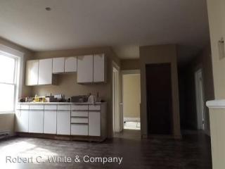 241 Pearl St, Middletown CT  06457-2711 exterior