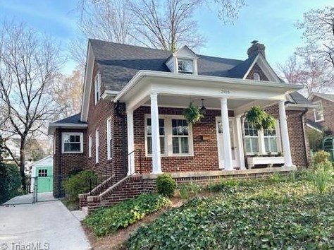 2106 Rolling Rd, Greensboro, NC 27403-1534