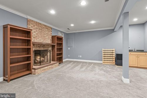 10871 Lockwood Dr, Silver Spring MD 20901-4514 exterior