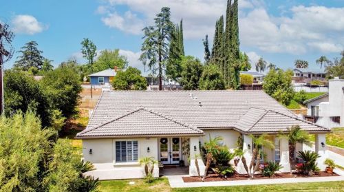605 Valley View Dr, Redlands, CA 92373-7369