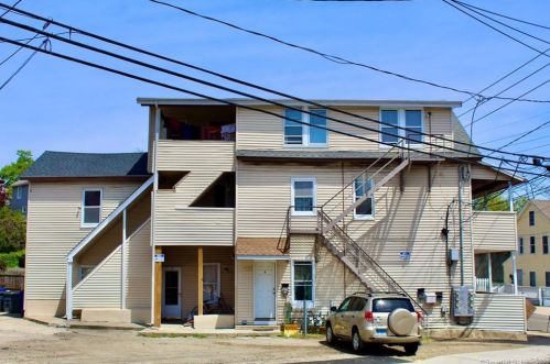 11 Bouton St, Norwalk, CT 06854-3537