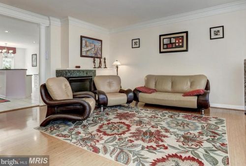 14405 Fowlers Mill Dr, Gainesville VA  20155-2878 exterior