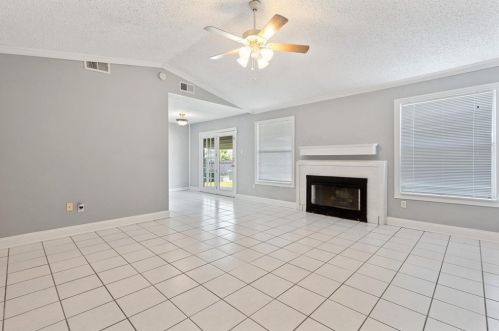 1214 High Vly Dr, Garland TX 75041-2050 exterior