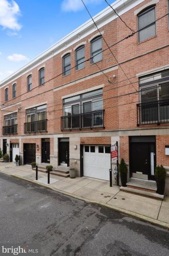 1812 Kater St, Philadelphia, PA 19146-1437