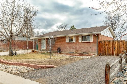 239 Aspen Dr, Denver, CO 80403-9717