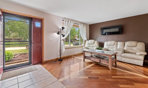 1480 Schooner Ln, Hanover Park, IL 60133-6125