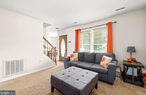 8719 Lancaster Gate Rd, Fredericksburg, VA 22408-8735