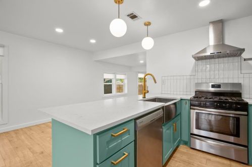 4603 2nd St, Austin TX  78745-2102 exterior