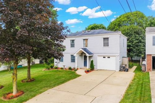 203 Winslow Dr, Noblestown, PA 15071-1260
