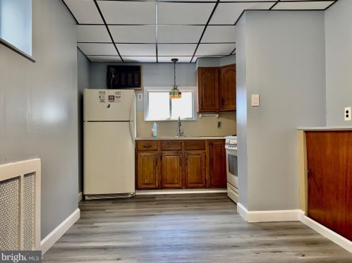 2232 Cantrell St, Philadelphia PA 19145-3307 exterior