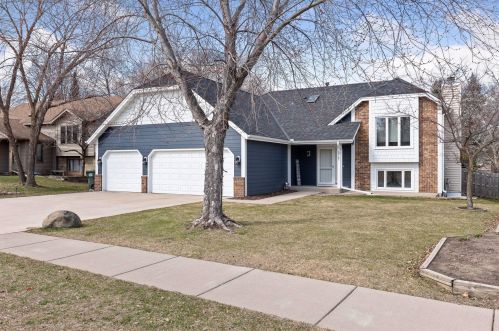 5727 126th St, Saint Paul MN  55124-8209 exterior