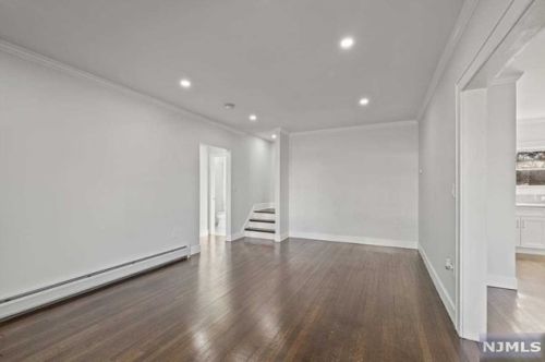 242 Williams Ave, Hasbrouck Heights NJ  07604-2127 exterior