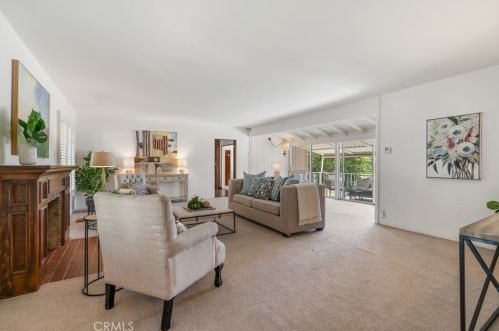 1014 Mountain St, Glendale CA  91202-1042 exterior