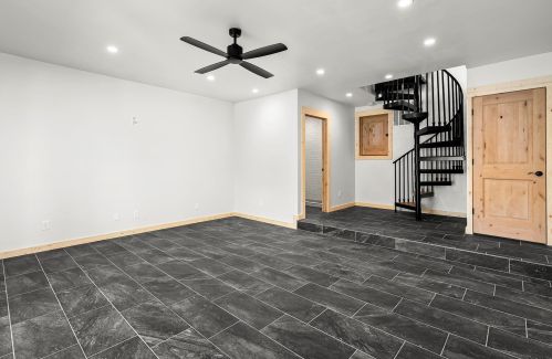 14144 Shore Dr, Truckee CA  96161-3412 exterior