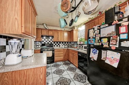 1617 Ashberry Dr, Austin TX  78723-1106 exterior