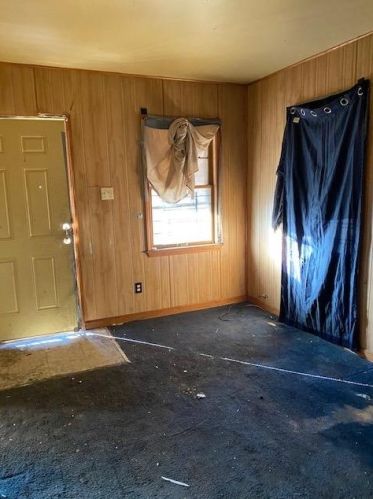 2581 Jefferson St, Gary IN  46407-4021 exterior