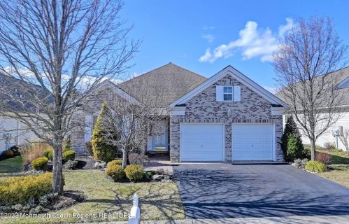 21 Balmoral Dr, Jackson Twp, NJ 08527-4476