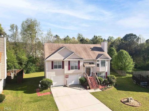 10657 Barberry Dr, Hampton, GA 30228-3237