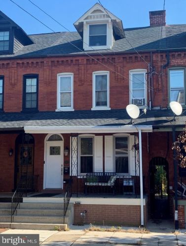 319 Charlotte St, Lancaster PA  17603-2901 exterior
