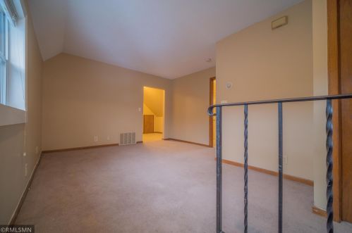 9 Acker St, Saint Paul MN  55117-5508 exterior