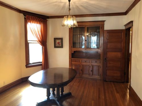 3904 Hamilton Ave, Chicago, IL 60618-3920