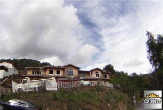 2845 Kennington Dr, Glendale, CA 91206-1847