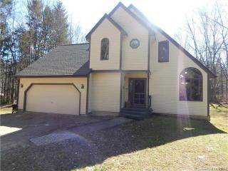 82 Basket Shop Rd, Hebron, CT 06248-1301