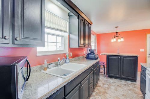 1306 Montego Dr, Springfield OH  45503-6223 exterior