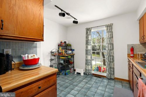 1812 Tufa Ter, Silver Spring MD 20904-5352 exterior