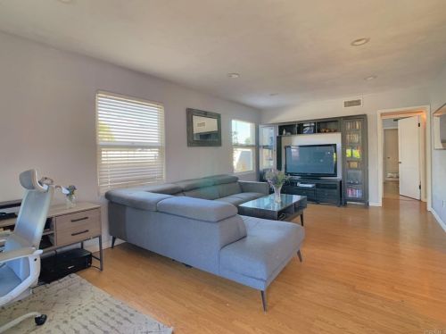 3861 Demus St, San Diego, CA 92115-6511