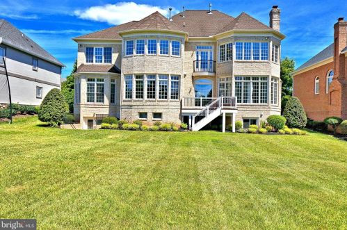 8492 Link Hills Loop, Gainesville, VA 20155-3247