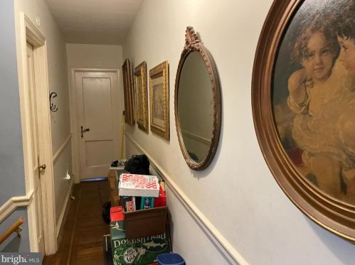 429 Allens Ln, Philadelphia PA  19119-1104 exterior