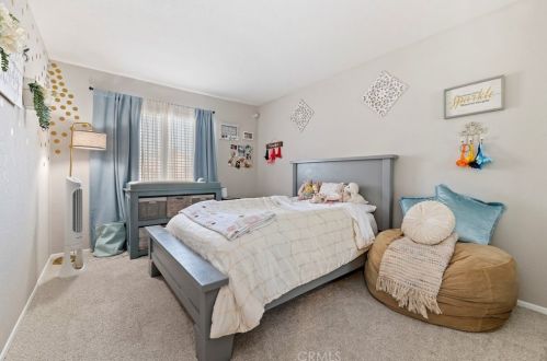 8517 Rosemary Dr, Riverside CA  92508-2921 exterior