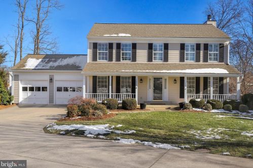12206 Meadowstream Ct, Herndon, VA 20170-2748