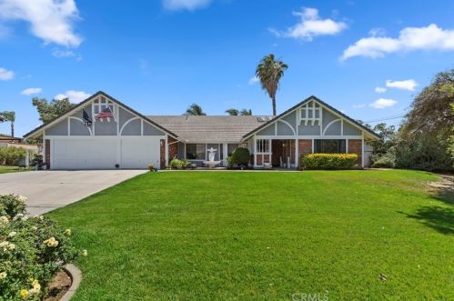 1678 Southport Dr, Riverside CA  92506-5449 exterior