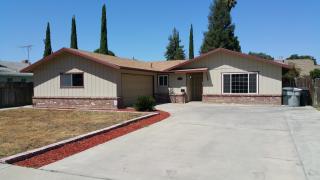 1711 Encina St, Visalia, CA 93277-4854
