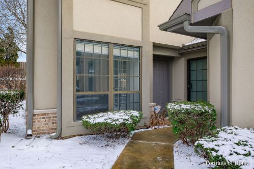 1206 Hobson Oaks Ct, Naperville, IL 60540-8136