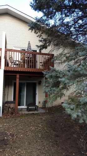 5986 Dellwood Ave, Saint Paul MN  55126-8454 exterior