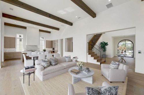 4401 Amarra Dr, Austin, TX 78735-1841