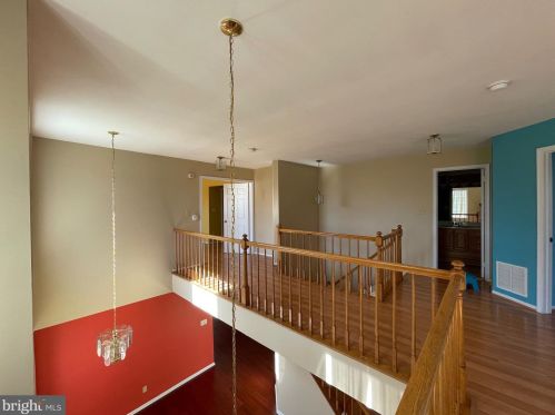 12 Colebrook Ct, Princeton NJ  08540-7050 exterior